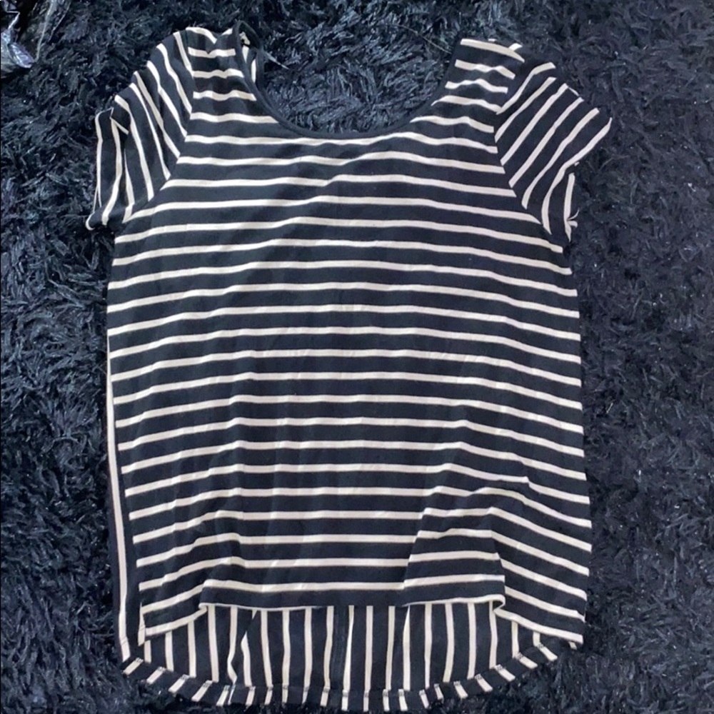 short sleeves top